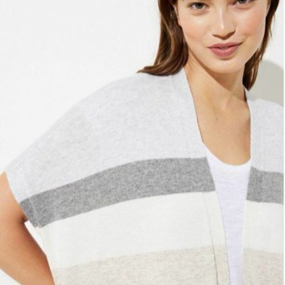 Ann Taylor LOFT Gray Colorblock Thin Knit Open Poncho Cardigan Sweater Size XS/S - Picture 2 of 13